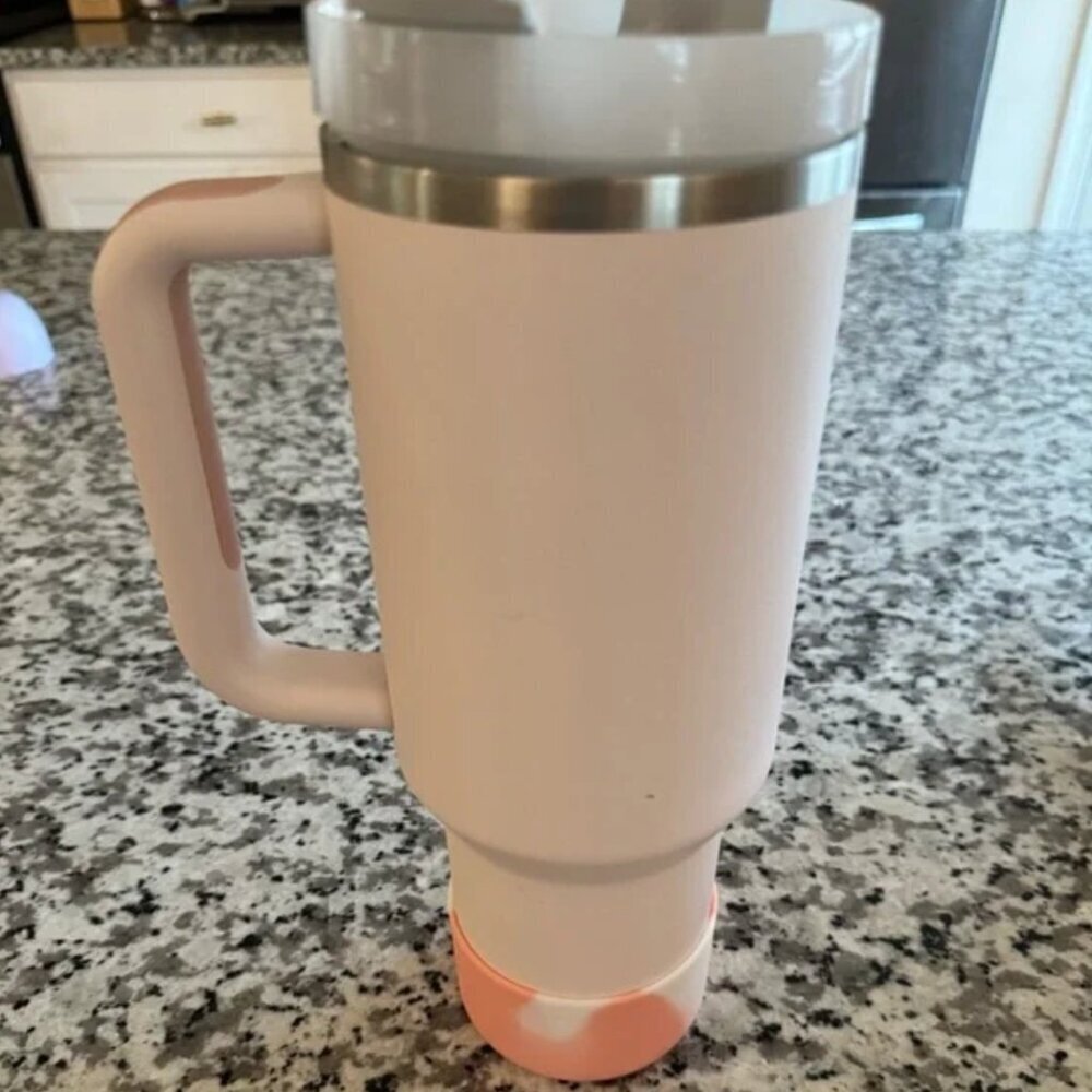 Stanley H2.0 quencher 40 oz tumbler pink quartz NO BOOT SLEEVE - Picture 2 of 2